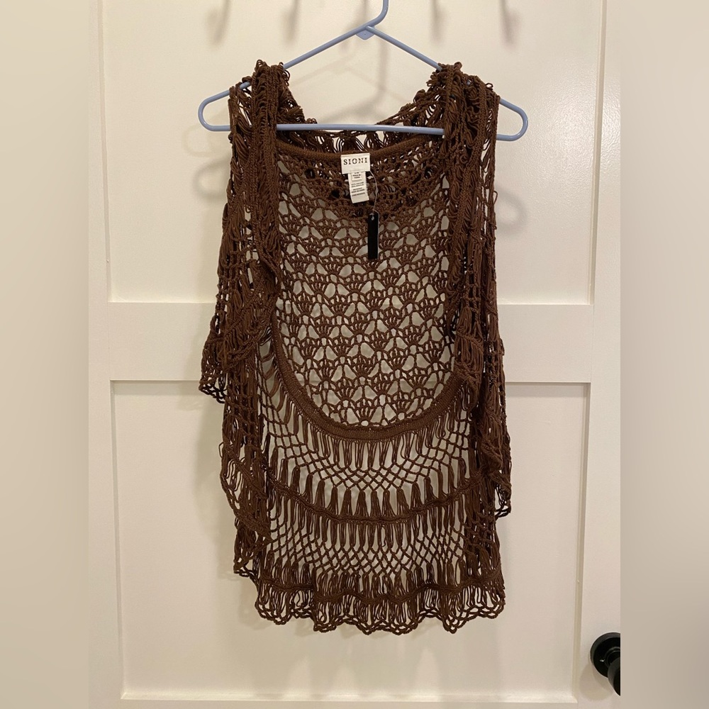 Sioni handcrafted vest
